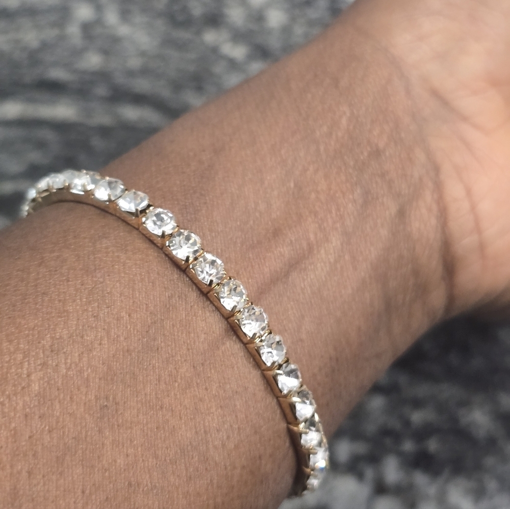 Macys Elegant Gold and Silver Tennis Bracelet Women New - Picture 4 of 10